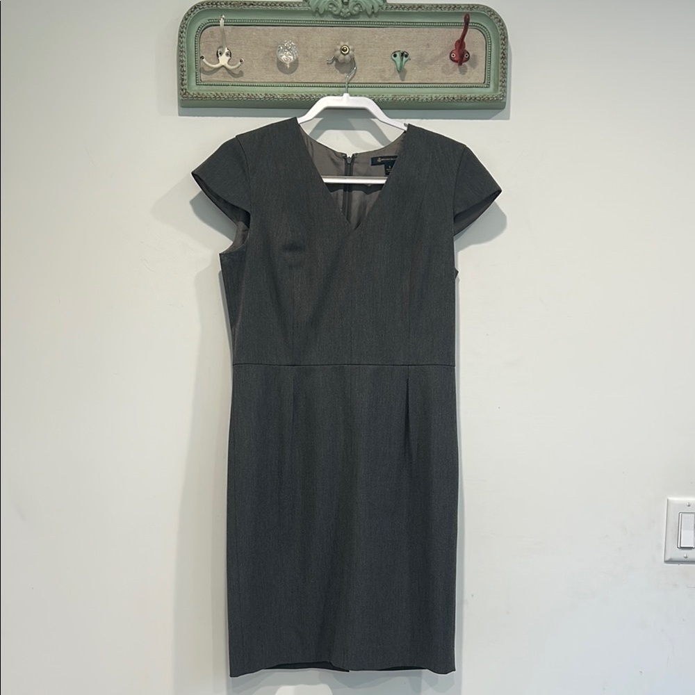 Brooks Brothers Elegant Gray career Cap Sleeve Dress women’s size 8
